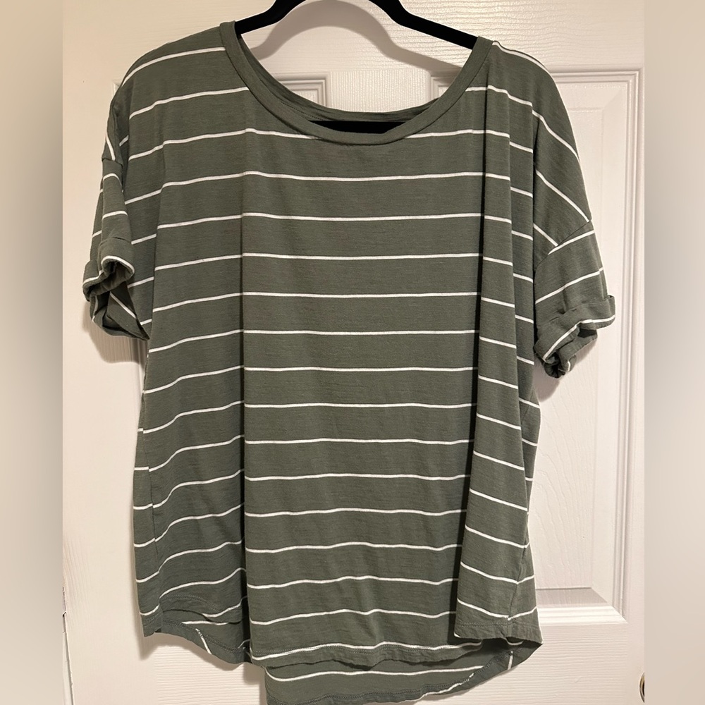 Maurice’s XXL green and white striped tshirt